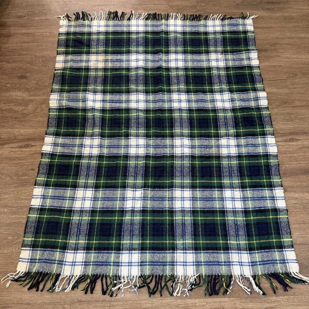 Vtg‎ Edinburgh Woollen Mill Pure Wool Blanket Throw Plaid Fringe 54 x76 Scotland